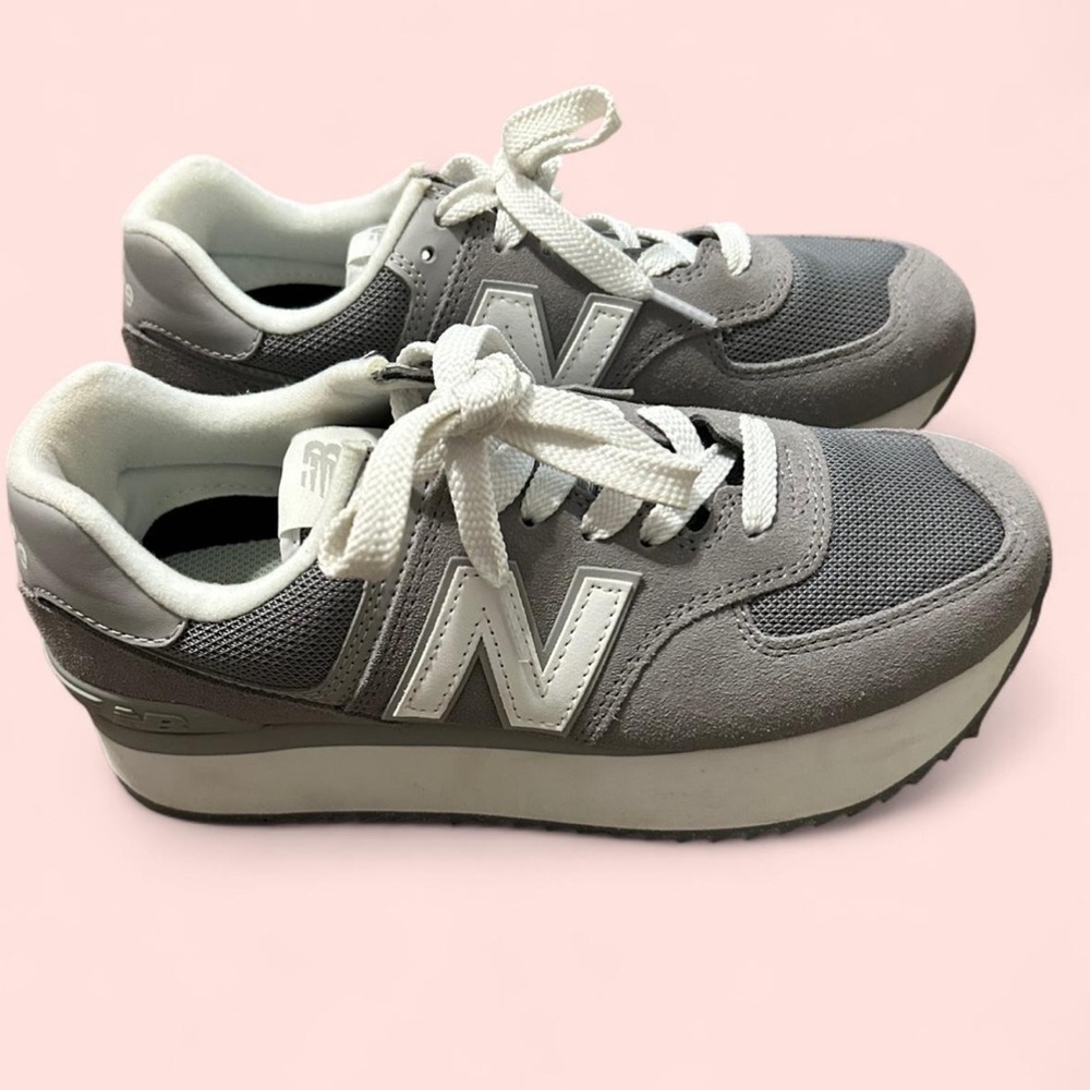 New Balance Women's Gray and White Sneakers